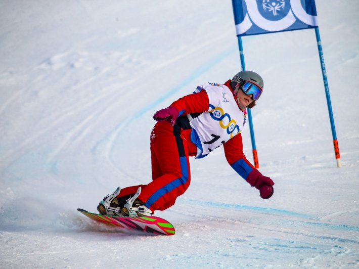 Двое свердловских сноубордистов завоевали шесть медалей на Всемирных зимних Специальных Олимпийских пре-играх