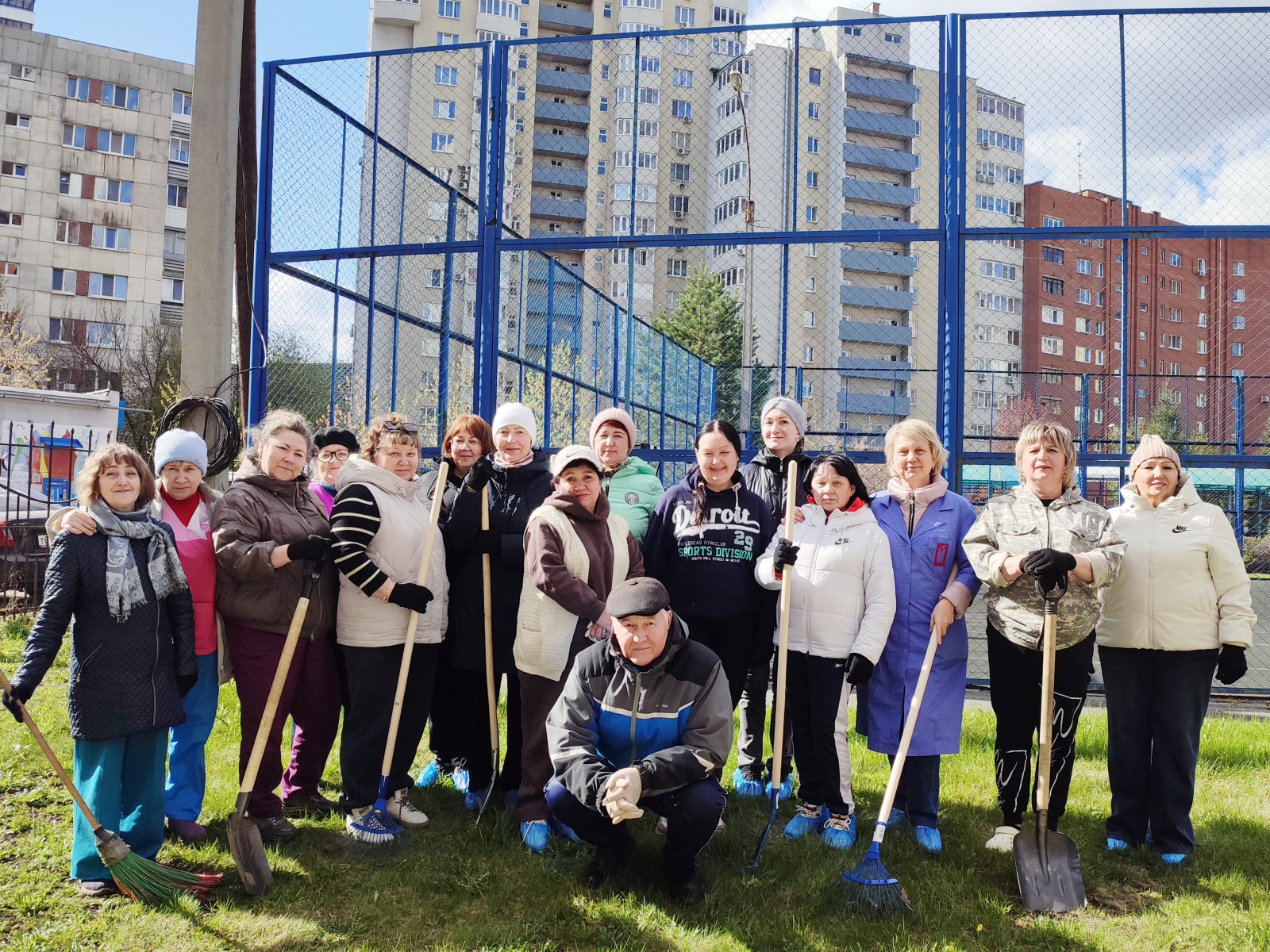 Чистота и весеннее преображение: в Областном центре реабилитации инвалидов прошёл субботник в преддверии 1 Мая